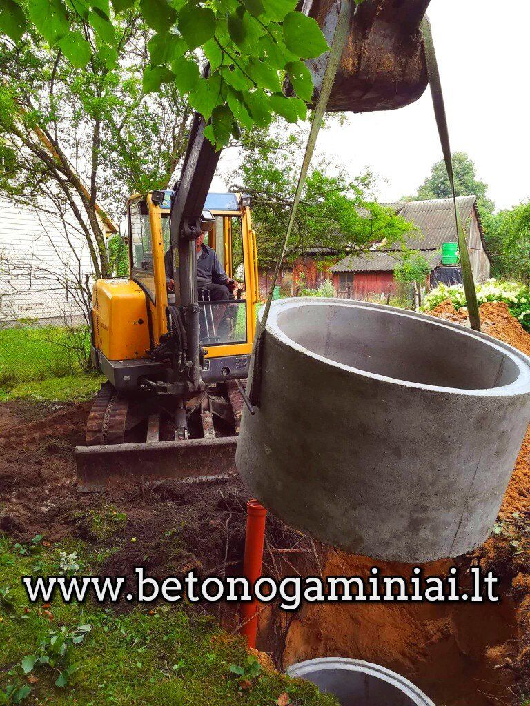 Žiedo montavimas ekskavatoriumi
